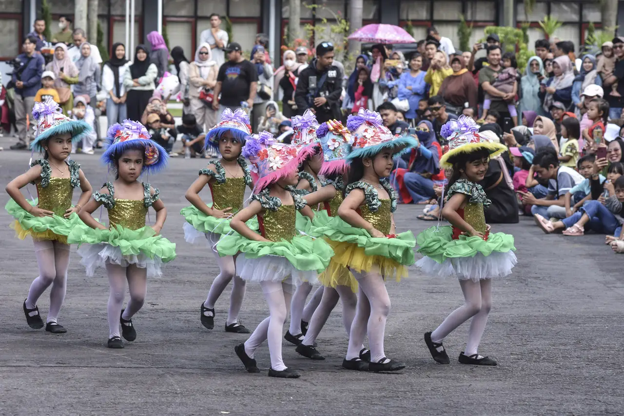 Galuh Ethnic Carnival...