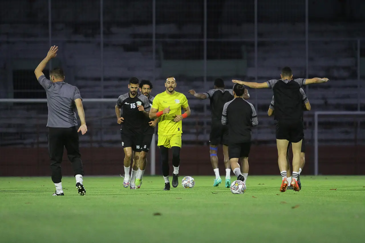 Latihan Perdana Timnas...