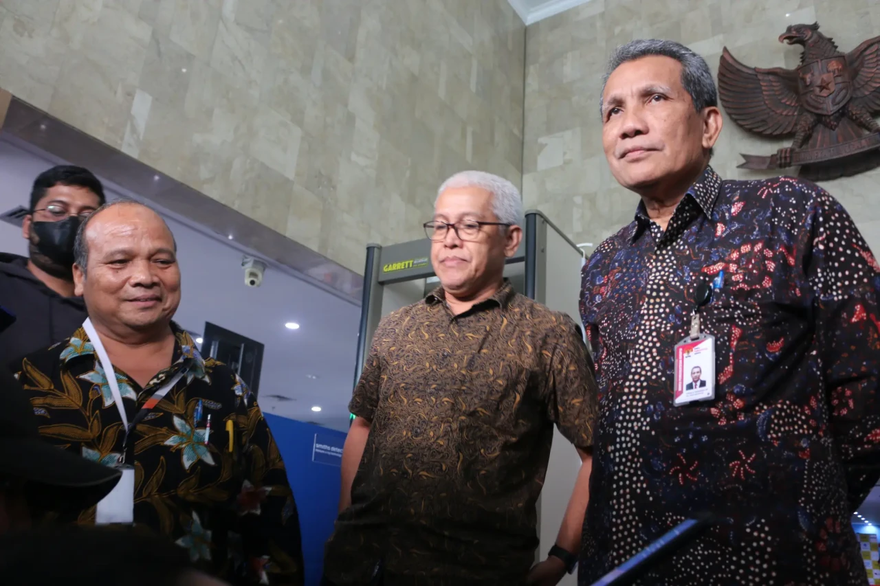 Tim Percepatan Reformasi...