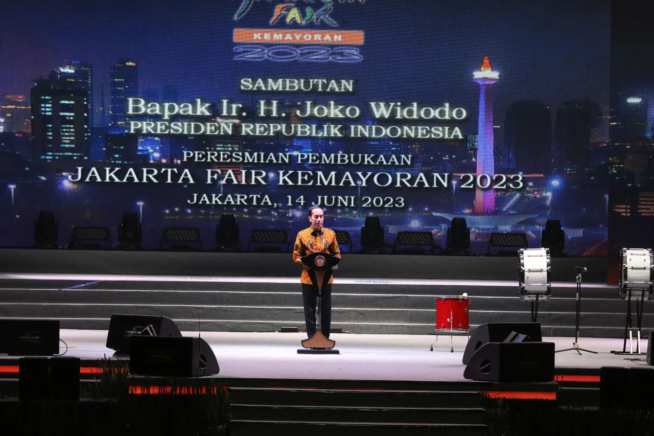 Presiden Jokowi Buka...