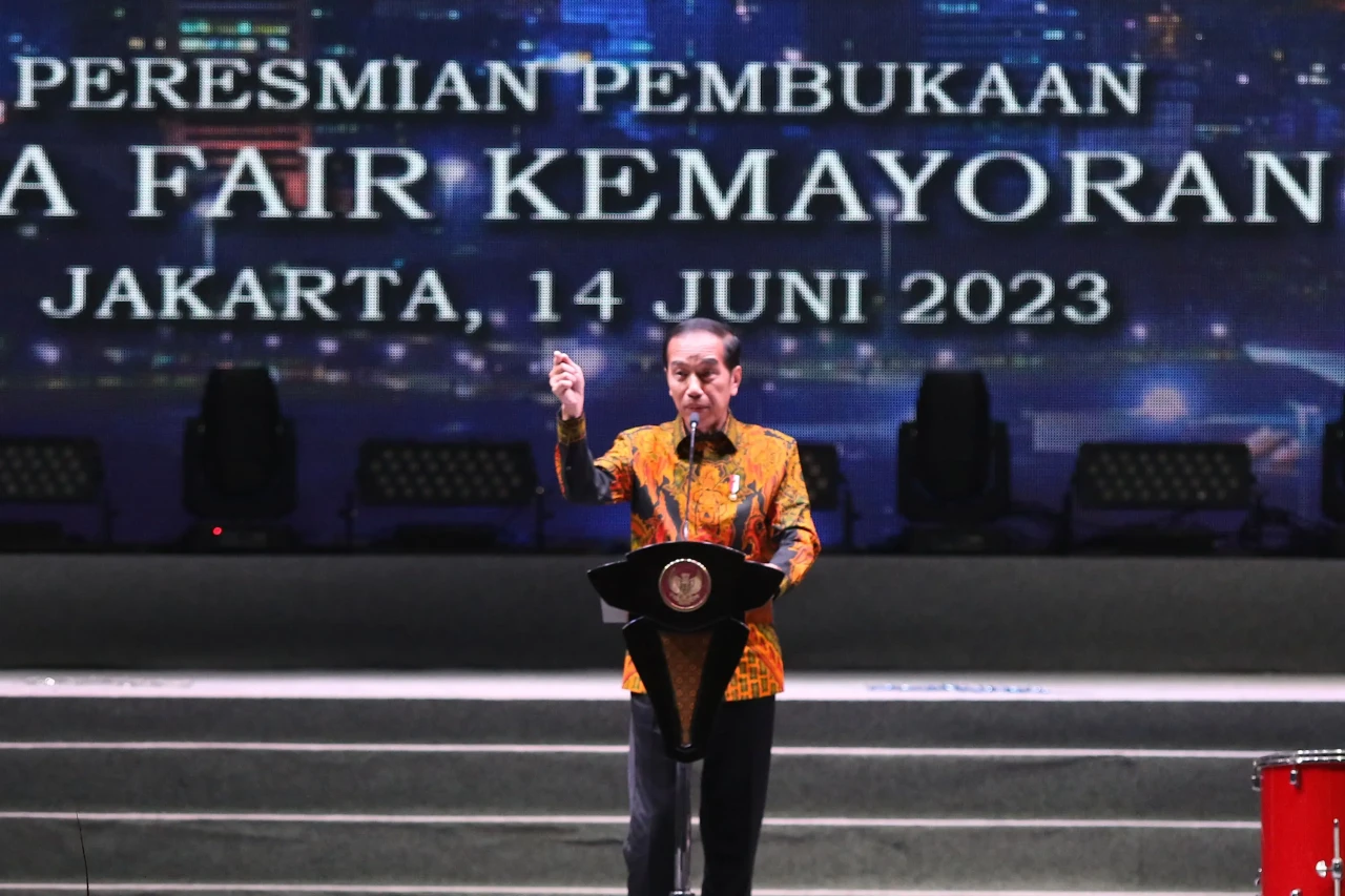 Presiden Jokowi Buka...