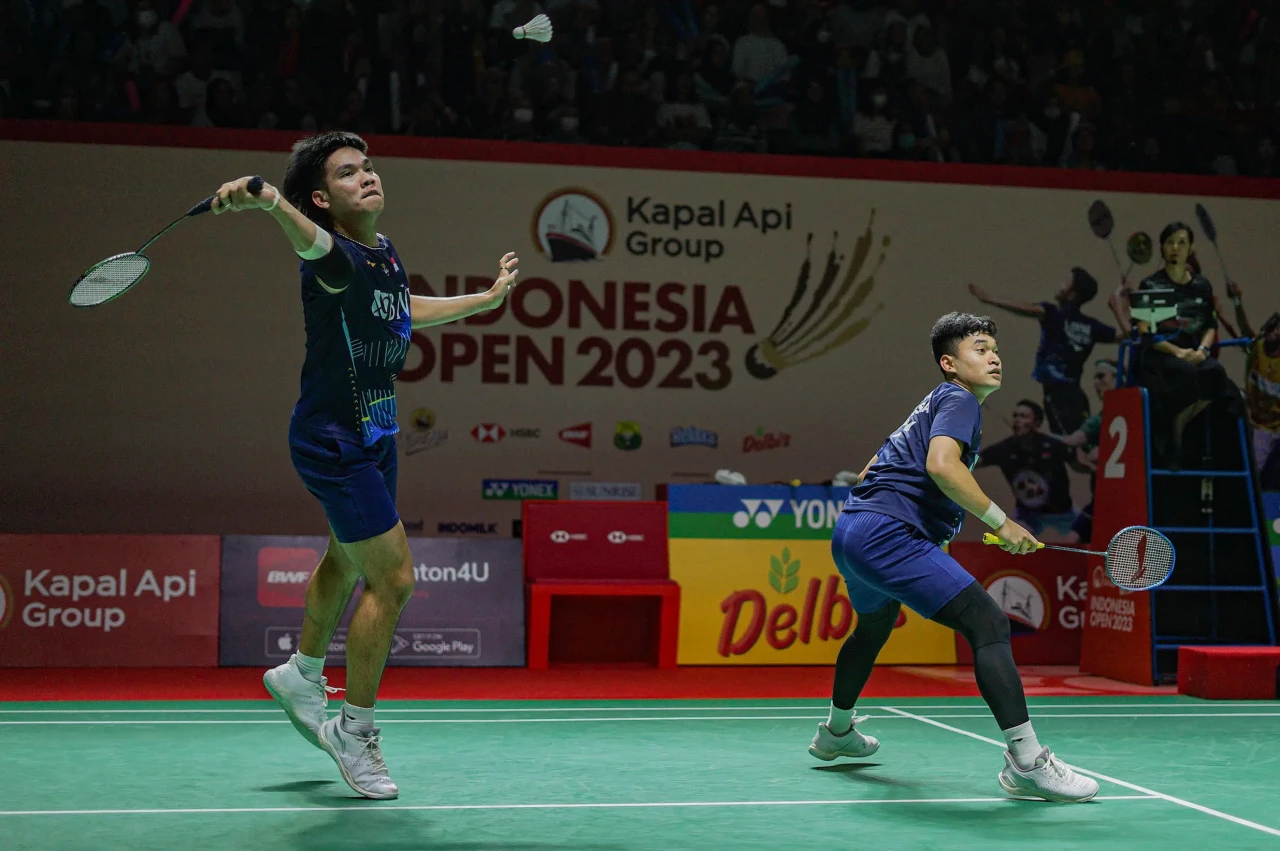 Leo/Daniel Melangkah...