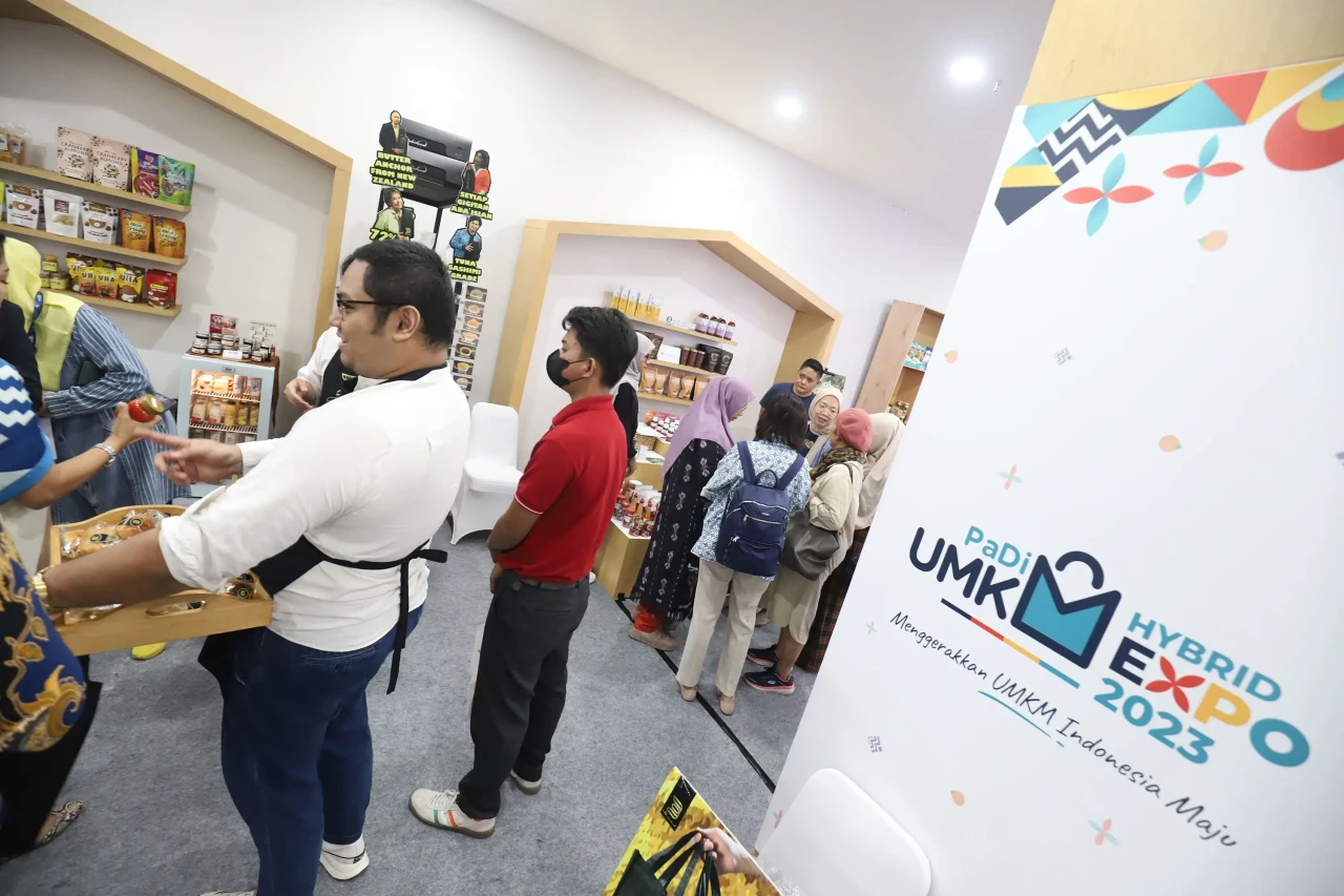 Pameran PaDi UMKM Expo...
