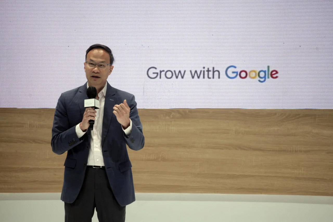 Google Luncurkan 11.000...