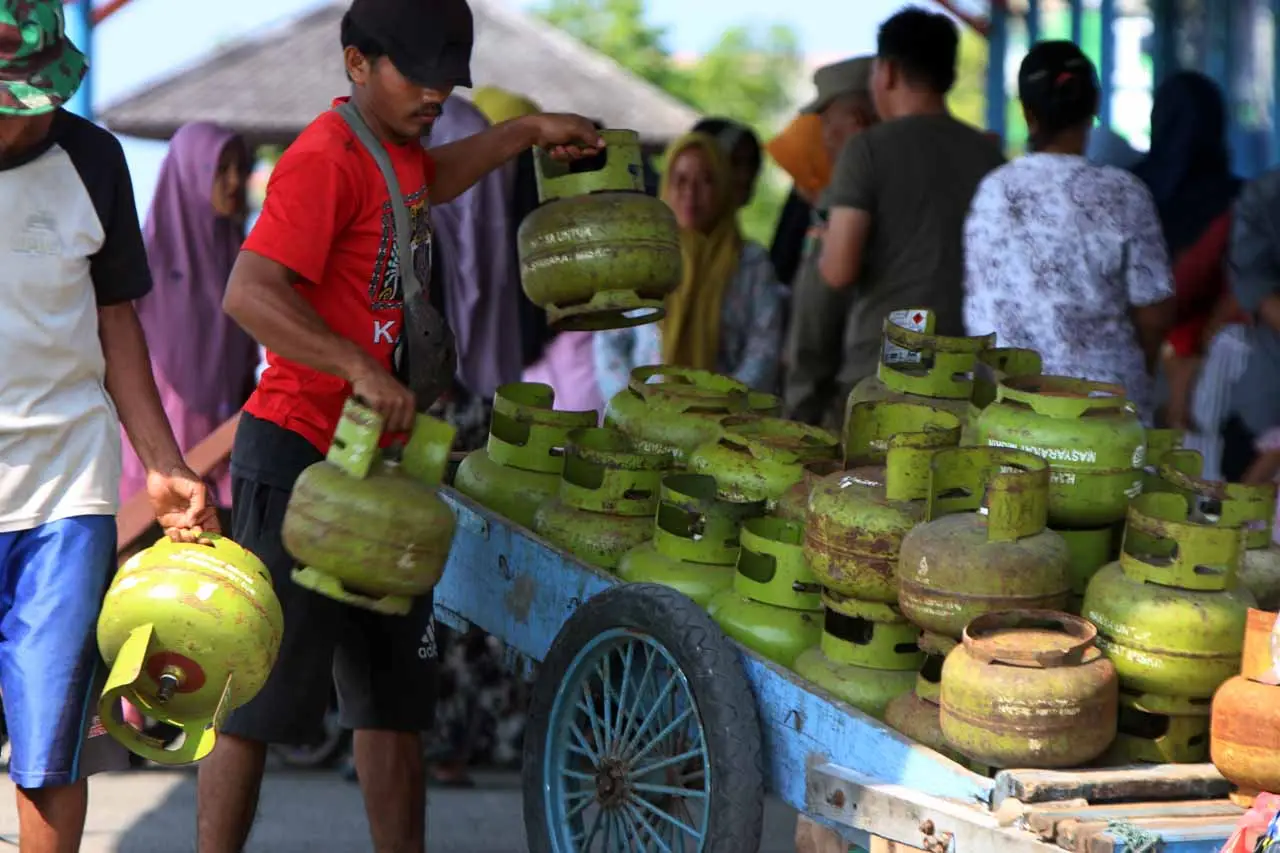 Beli LPG 3 Kg Wajib...