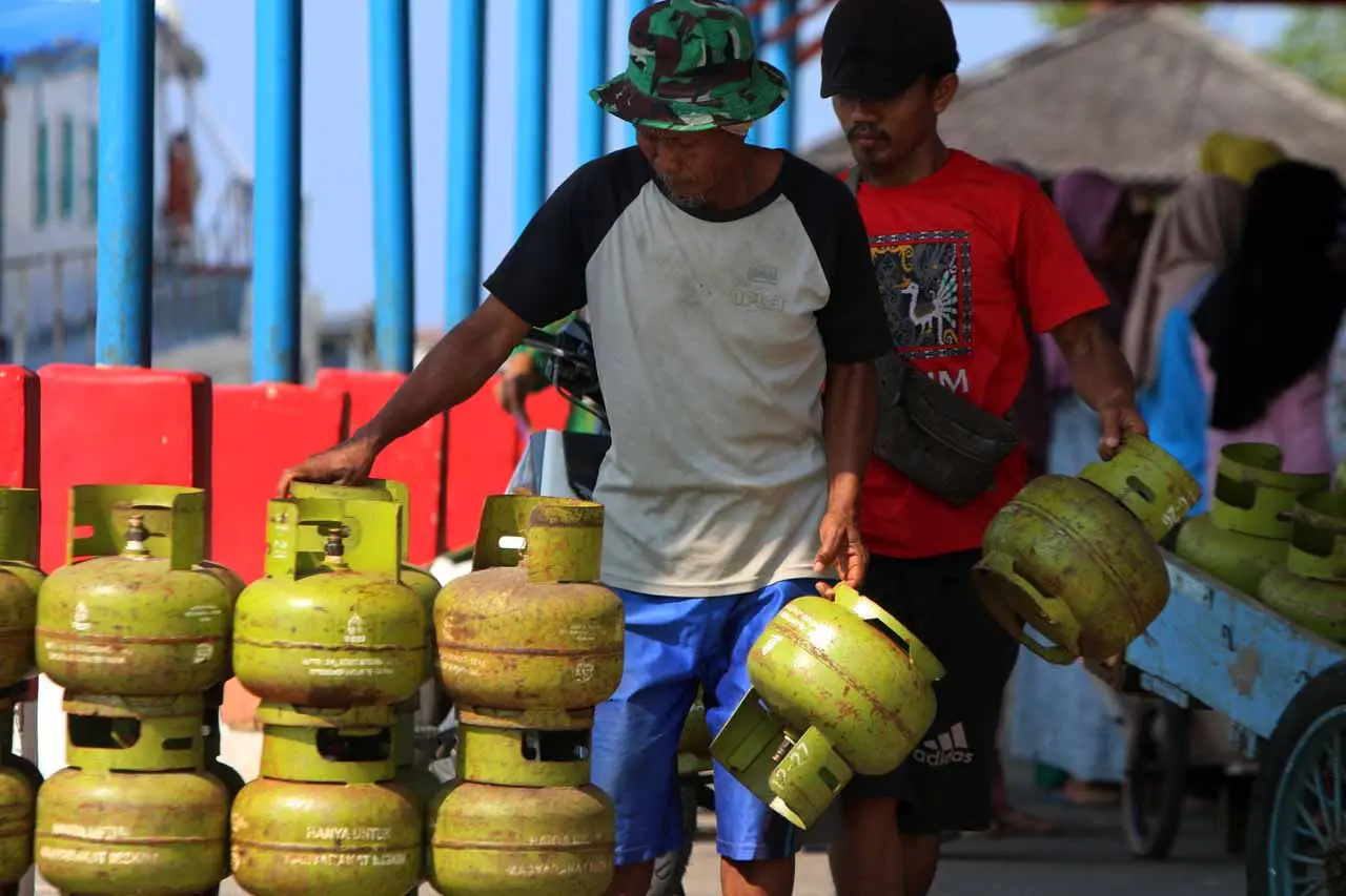 Beli LPG 3 Kg Wajib...