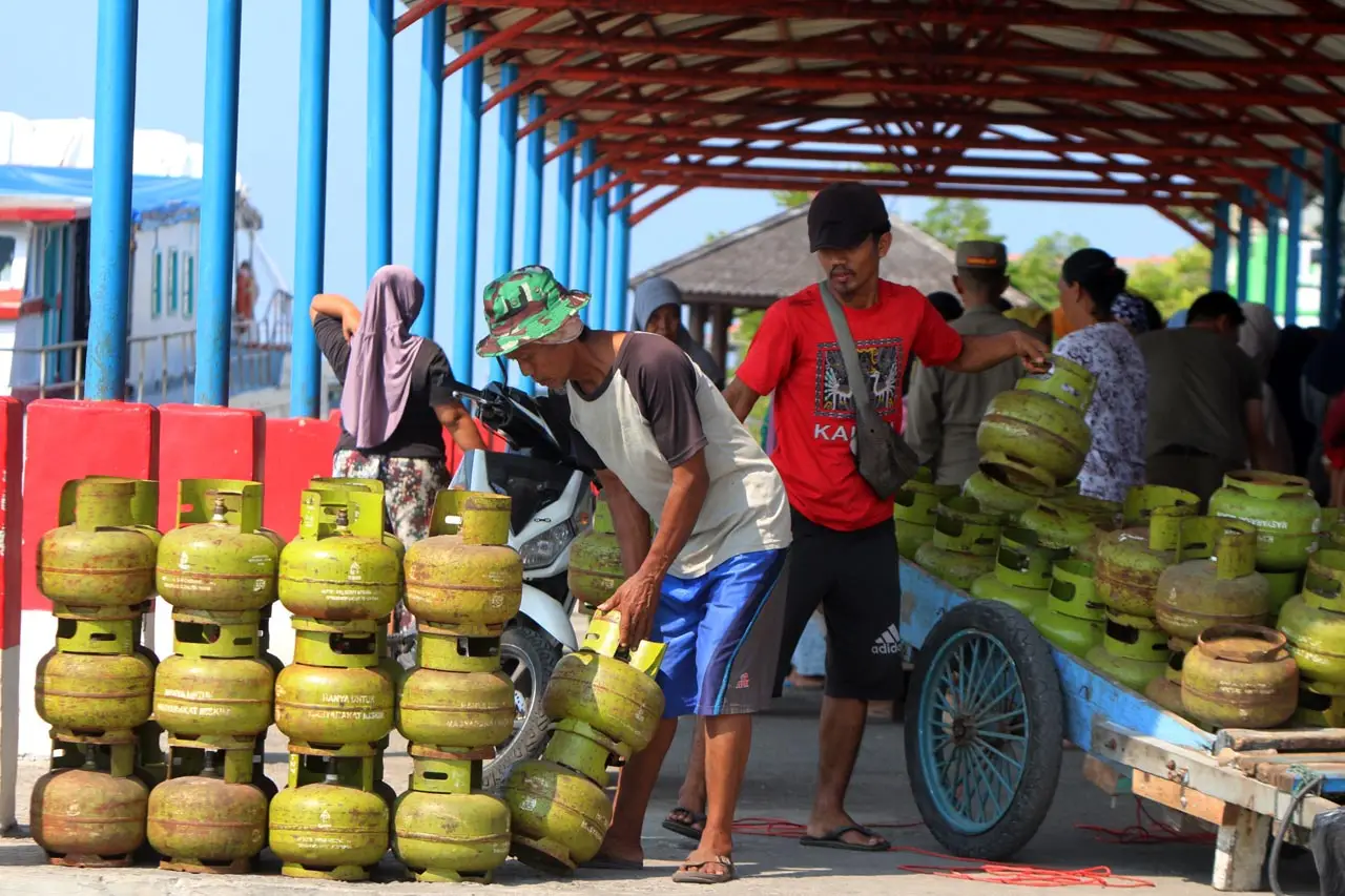 Beli LPG 3 Kg Wajib...