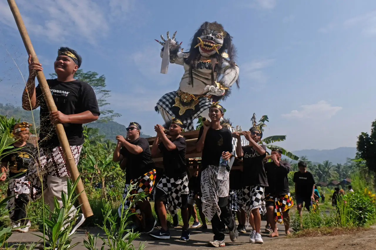 Gelar Budaya Giritengah...