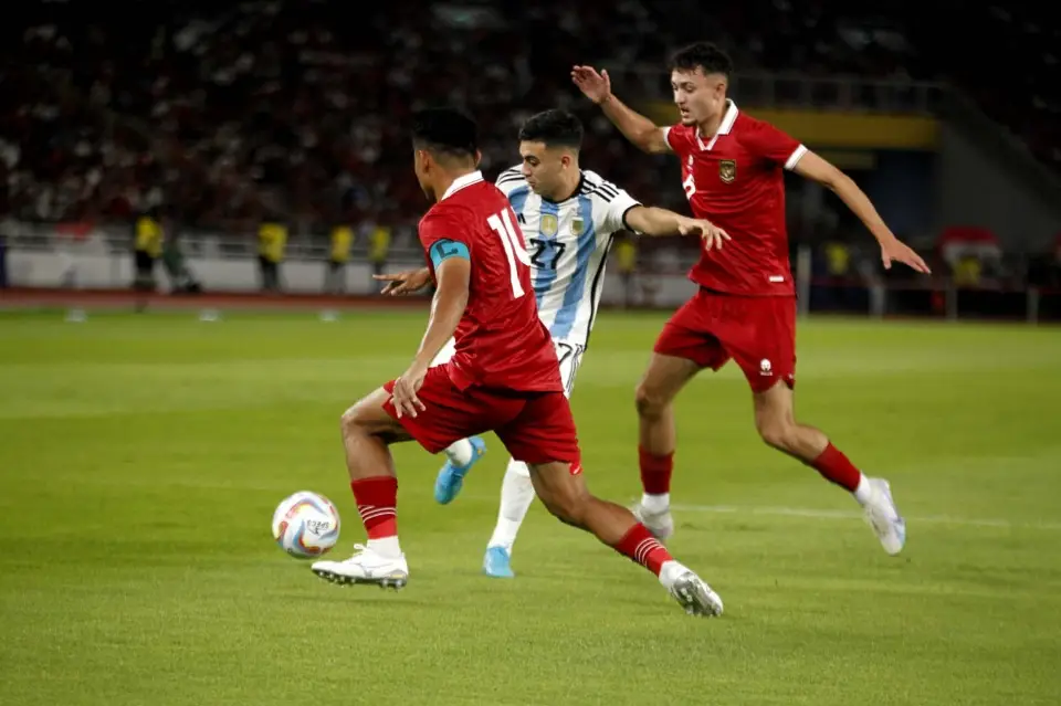 Babak Pertama Berakhir,...