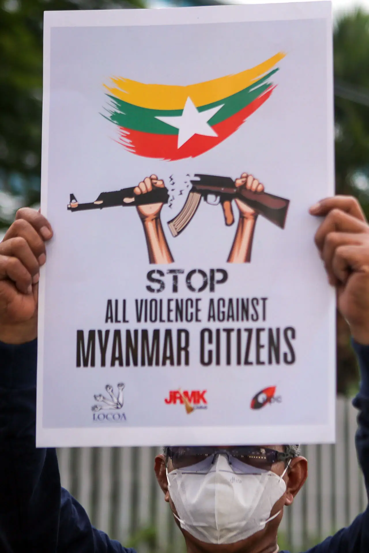 Aksi Solidaritas untuk...