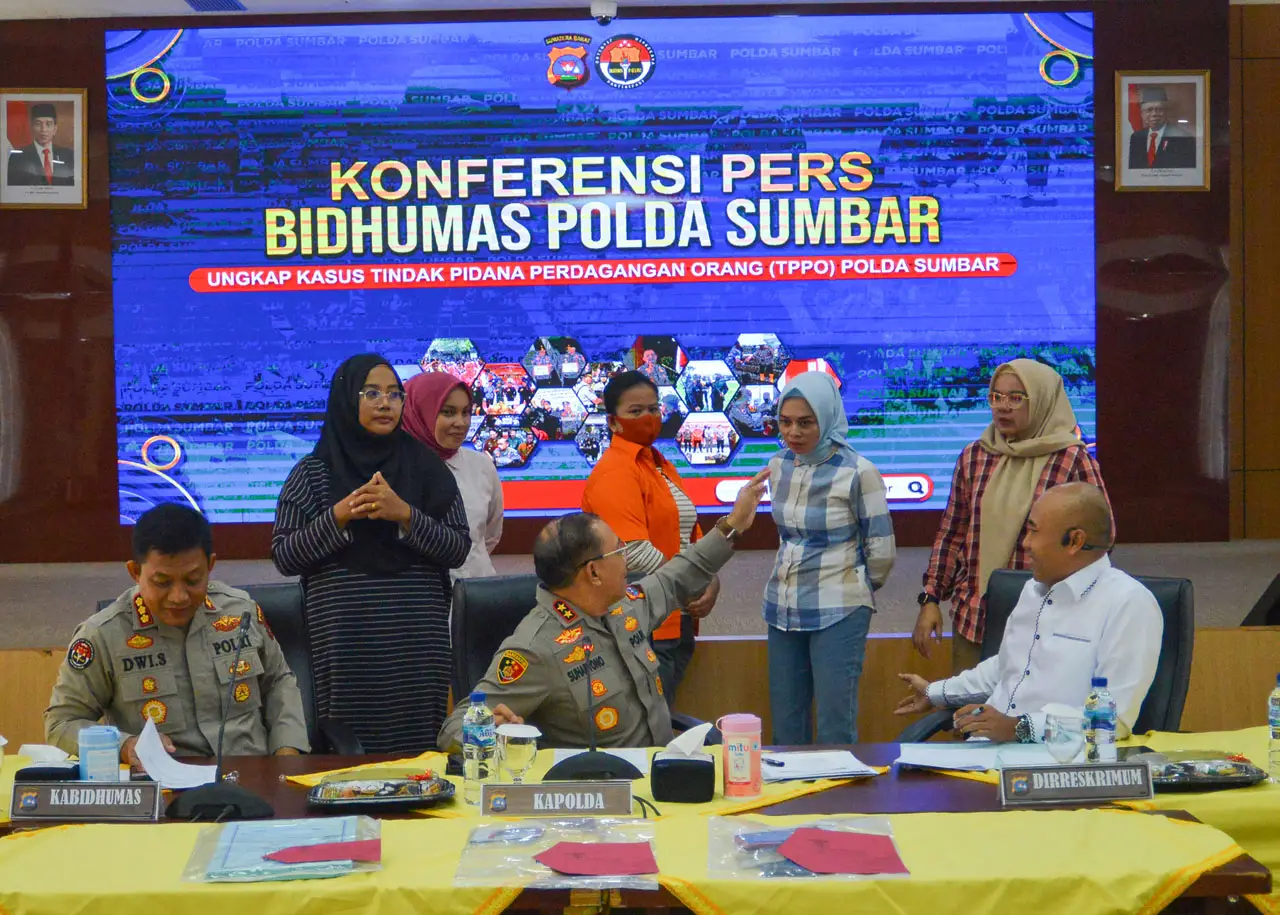 Kasus Perdagangan Orang...