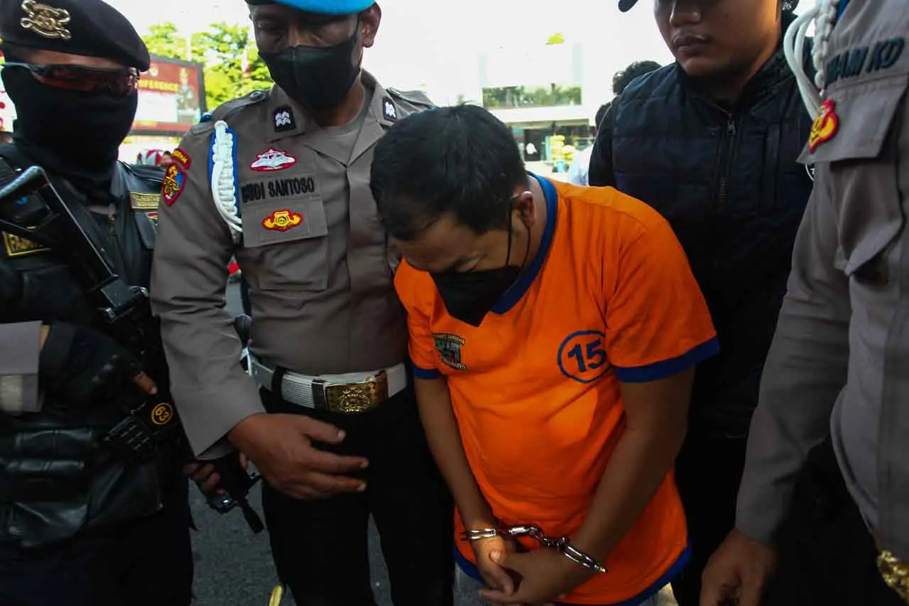 Polrestabes Surabaya...