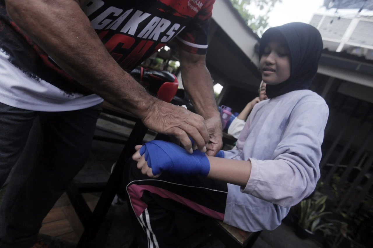 Foto Cerita : Berlatih,...
