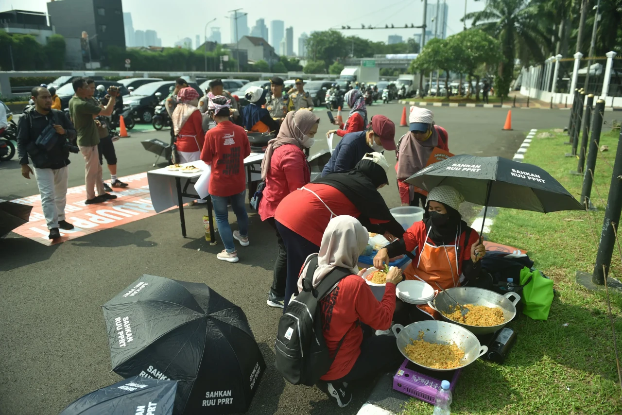 Aksi PRT Memasak Sarapan...