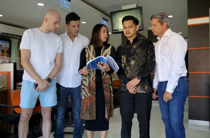 Tiga WNA Laporkan Pemilik...