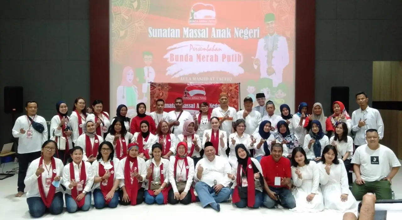 Bunda Merah Putih Gelar...