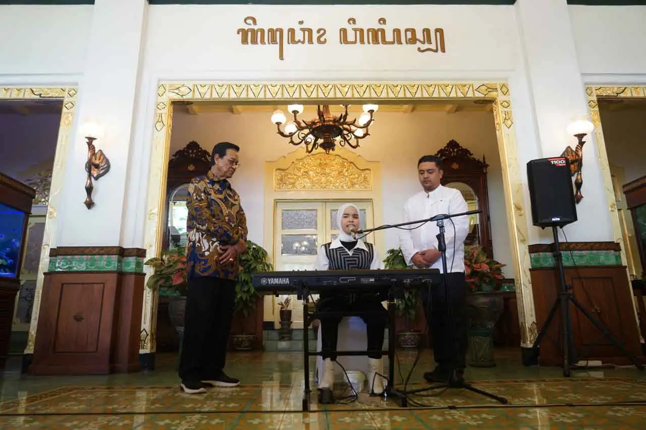 Senyum Sumringah Putri...