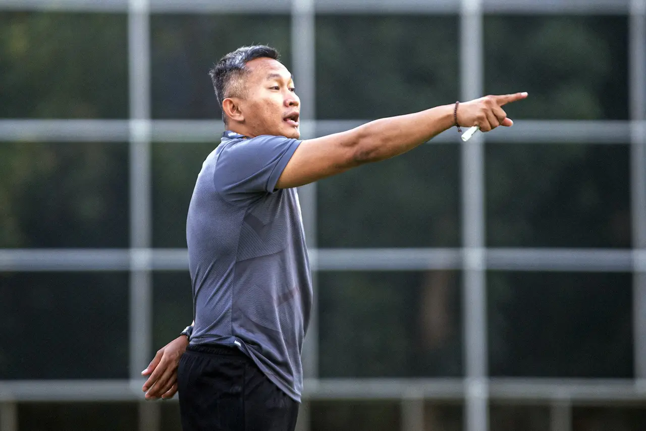 Latihan Timnas Wanita...