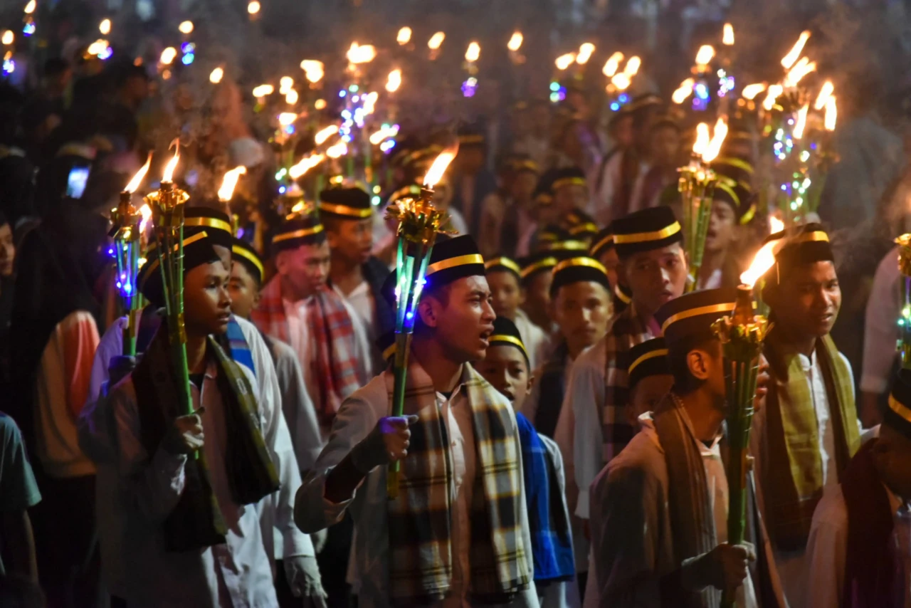Pawai Takbir Akbar di...