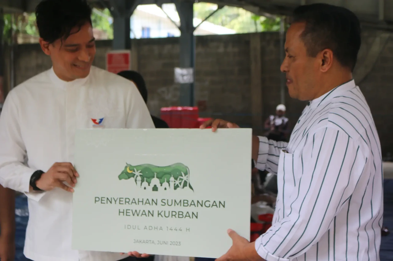 Partai Perindo Salurkan...