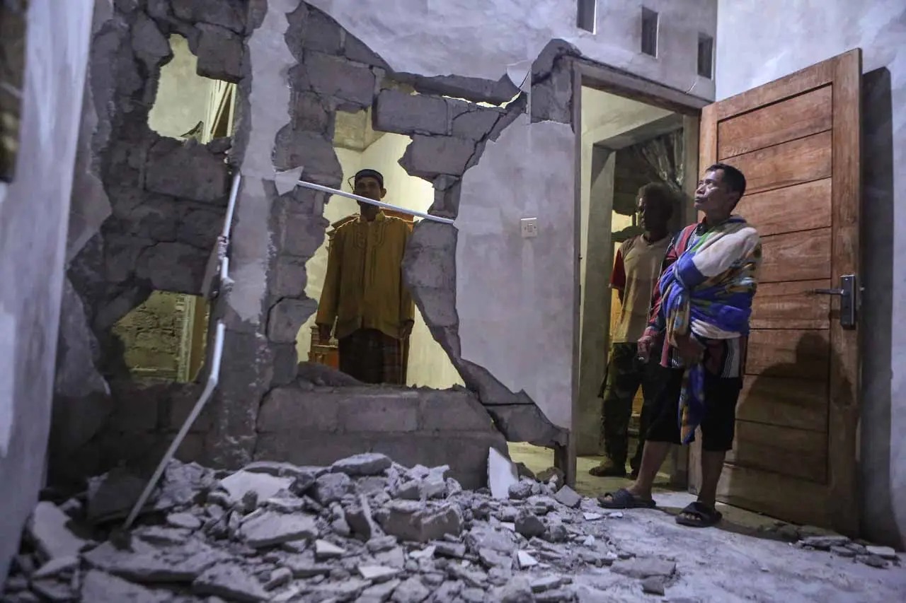 Terdampak Gempa, Sejumlah...