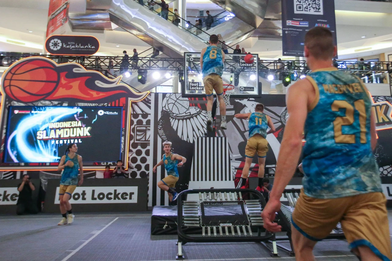 Aksi Freestyle Pebasket...
