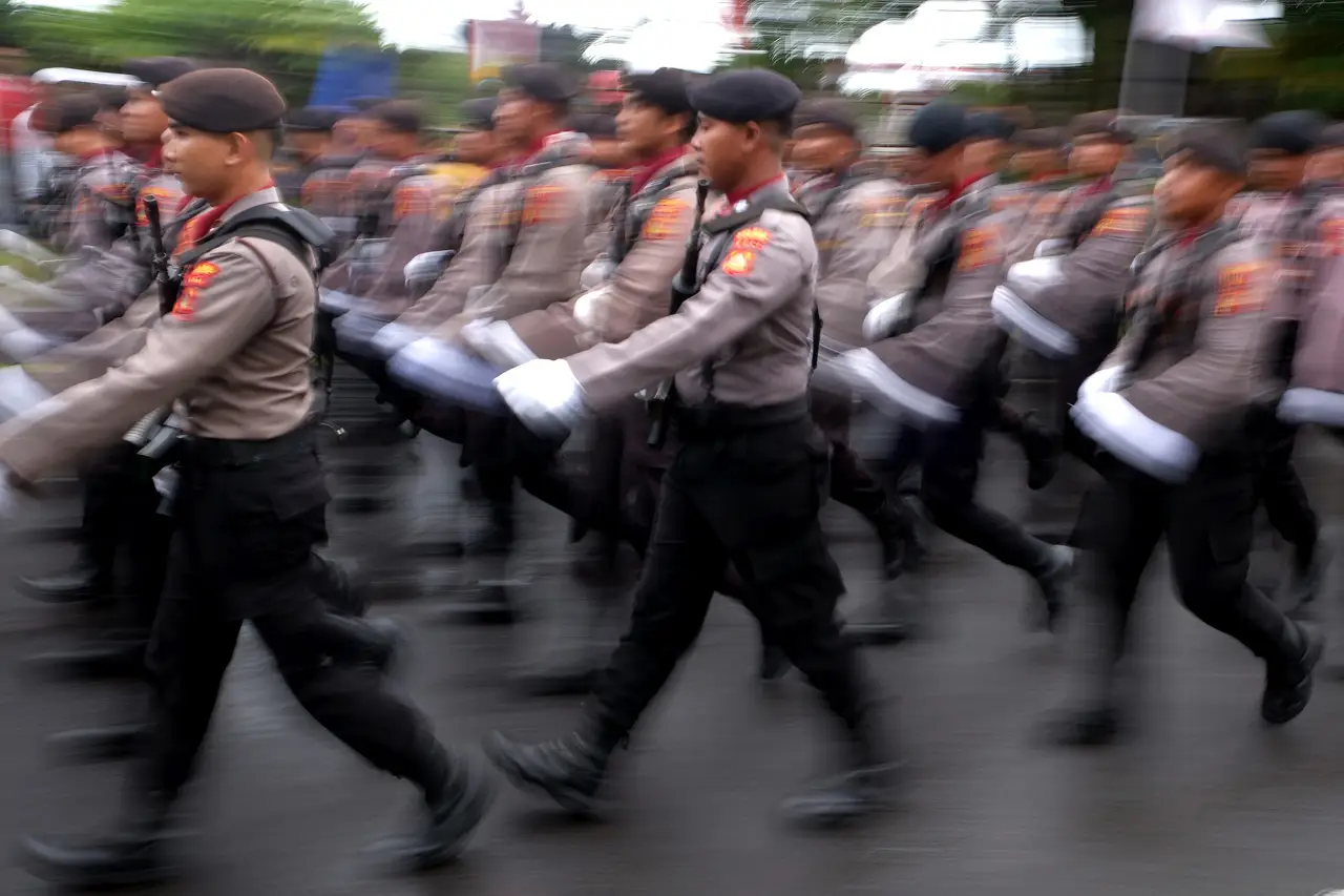 Parade Defile Hari Bhayangkara...