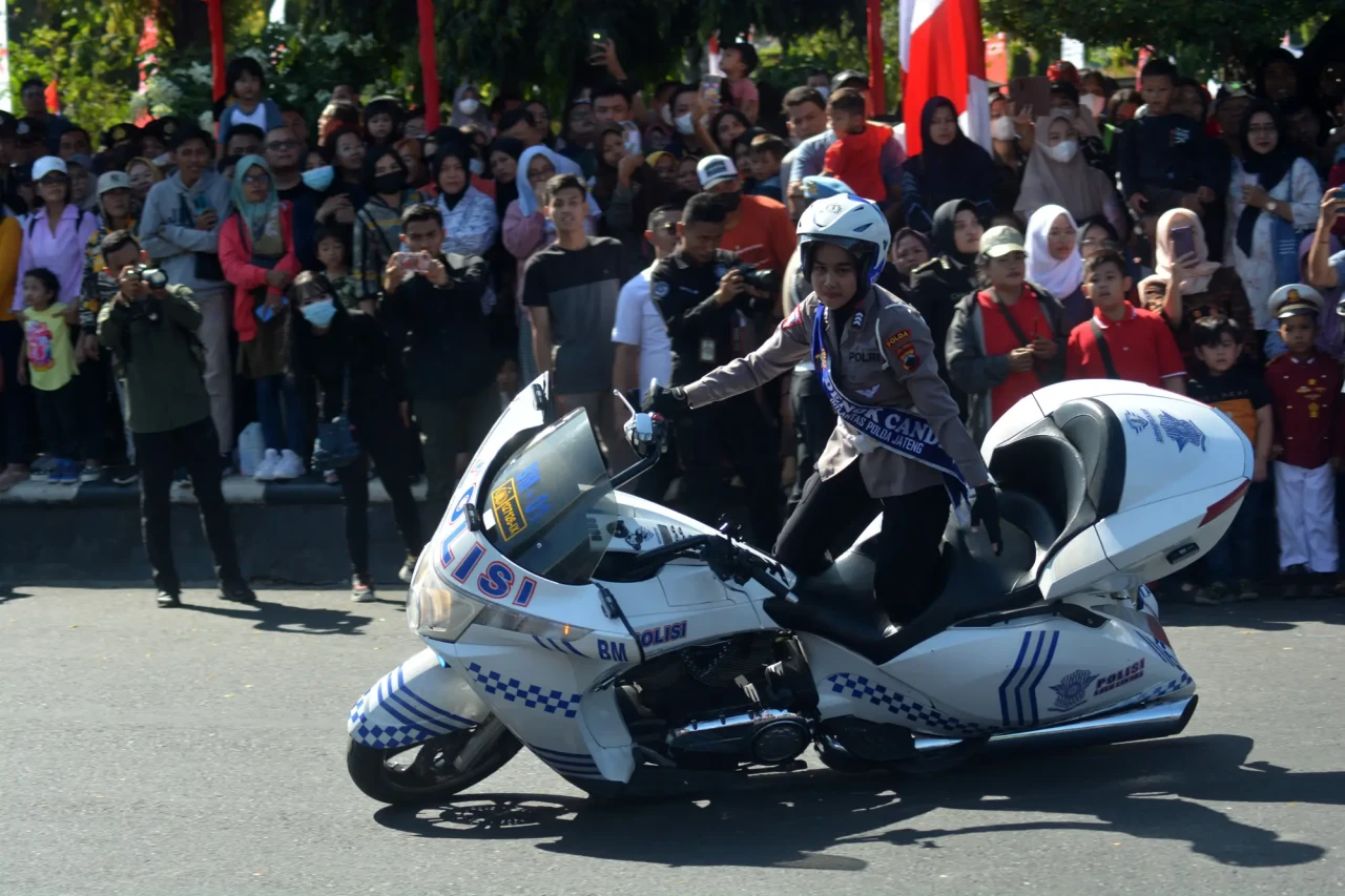 Parade Kirab Kebangsaan...