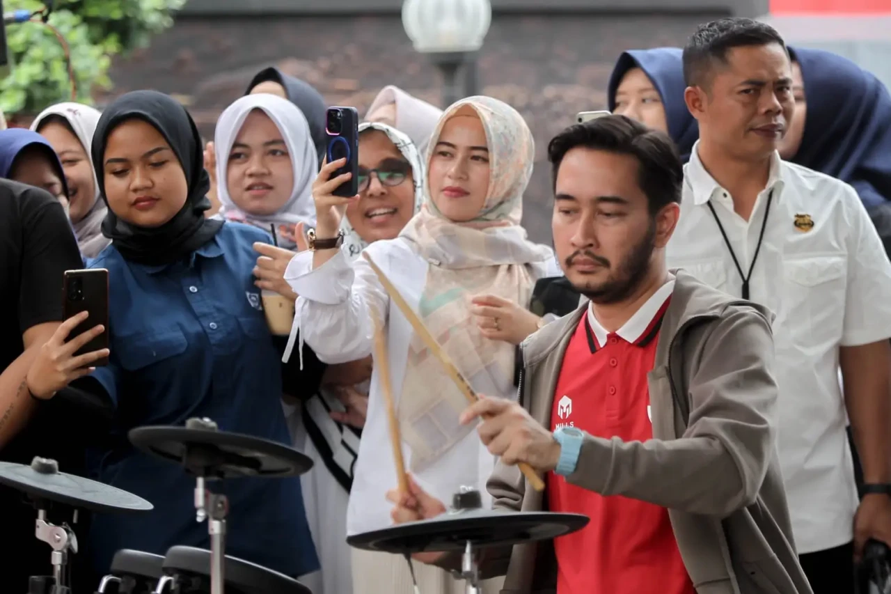 Momen Jeje Govinda Jadi...