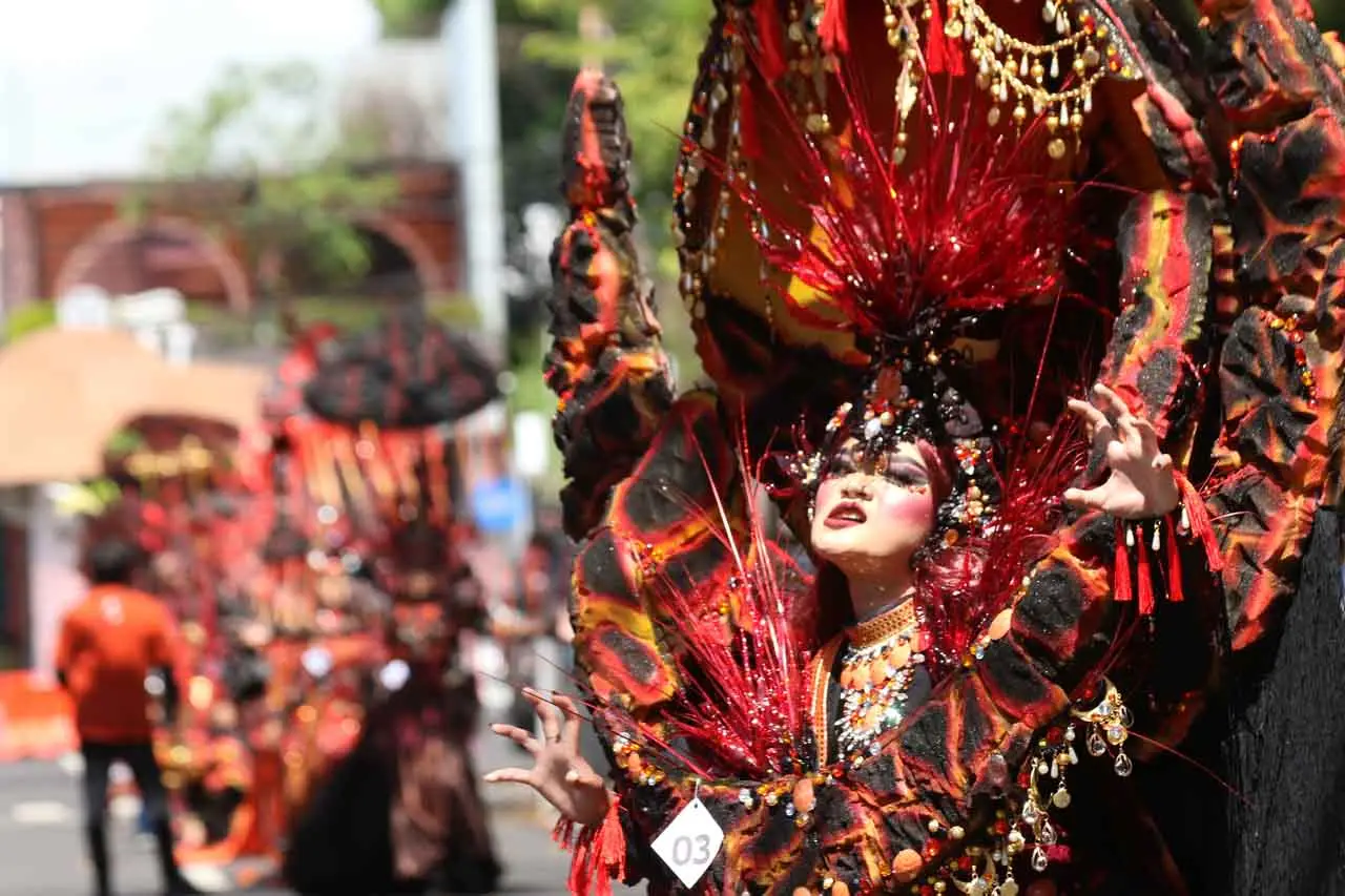 Warna - Warni Banyuwangi...