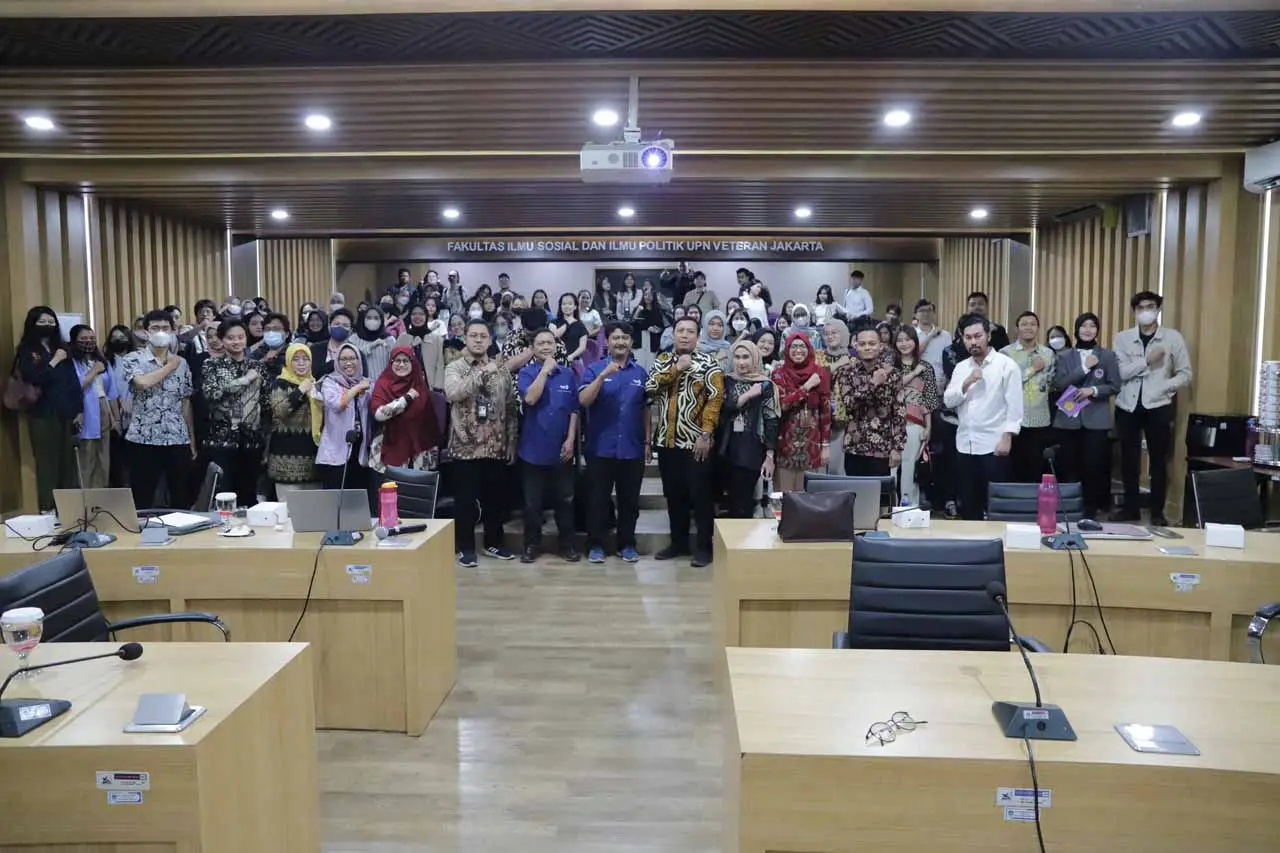 FISIP UPNVJ Gelar SemNas...