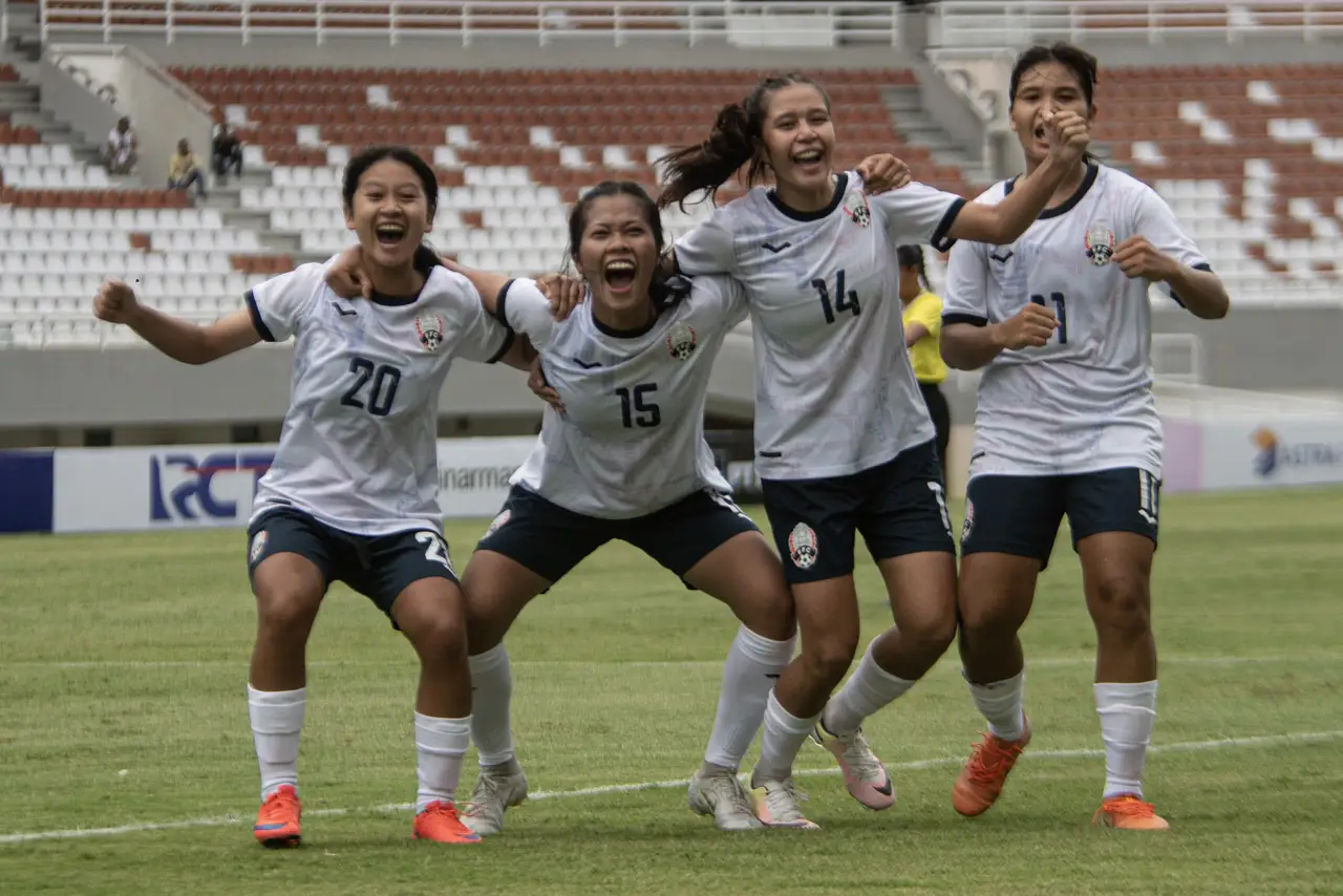 AFF U-19 : Kamboja kalahkan...