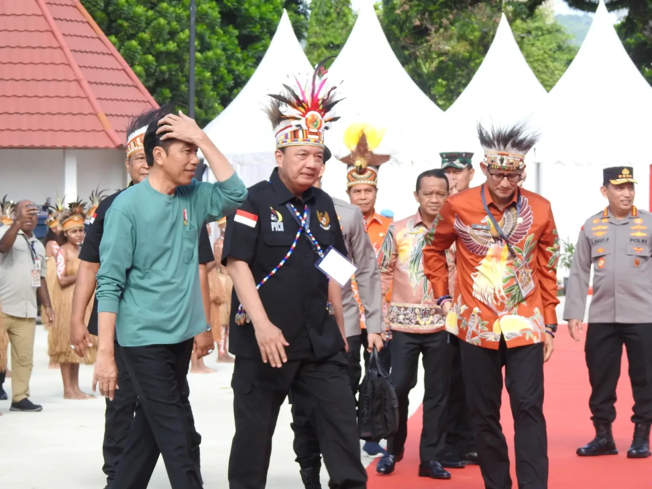 Jokowi Resmikan Papua...