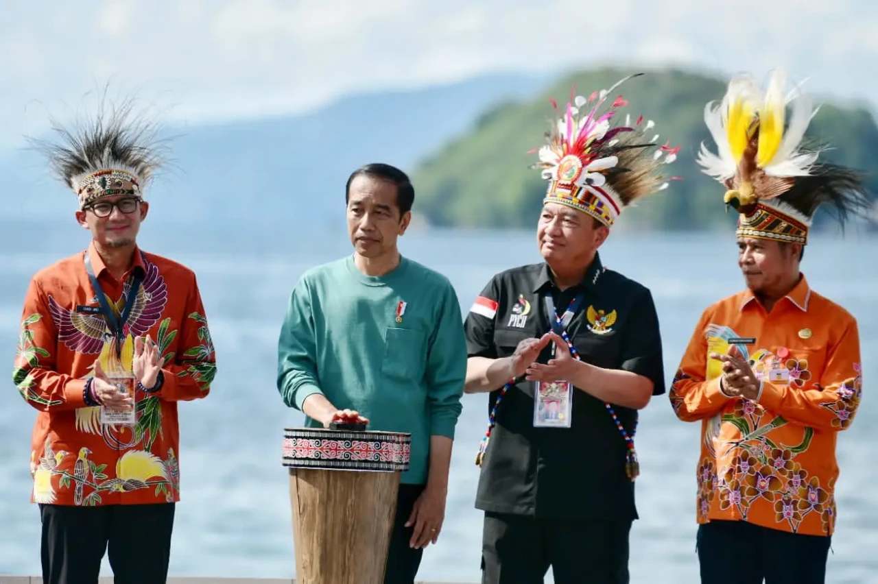 Jokowi Resmikan Papua...