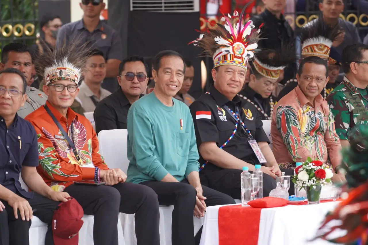Jokowi Resmikan Papua...