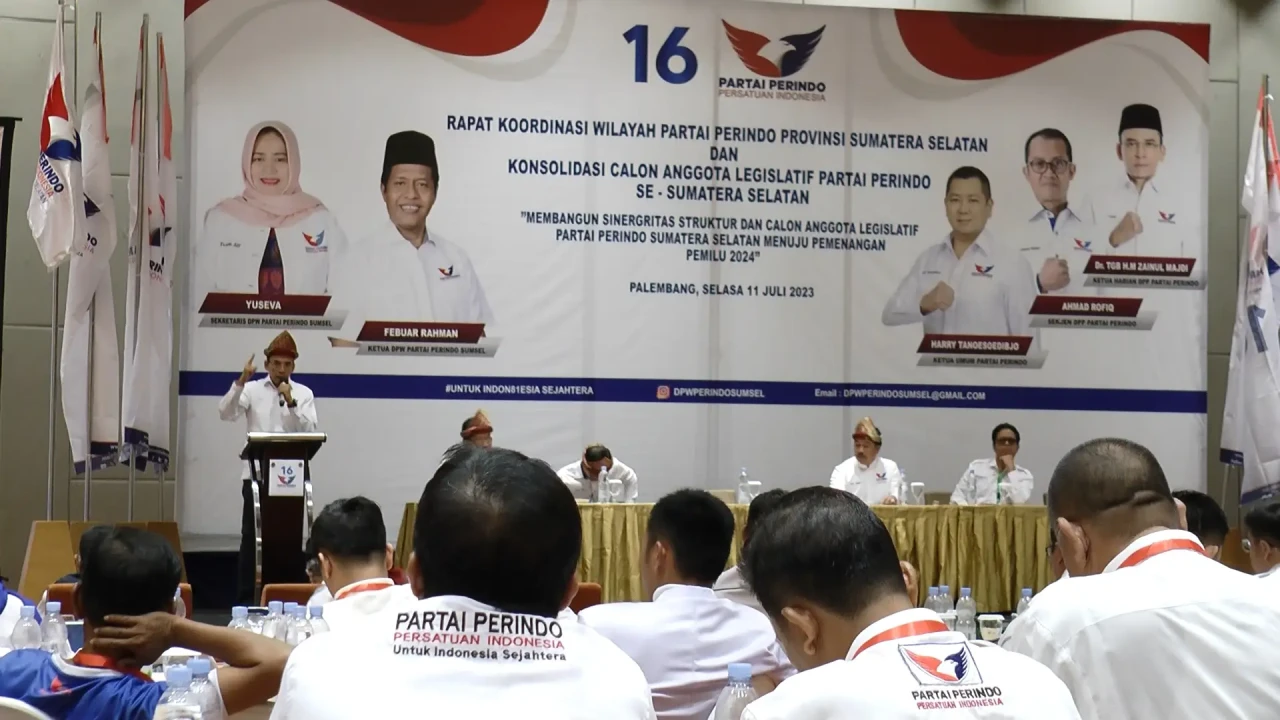 TGB Zainul Majdi Hadiri...