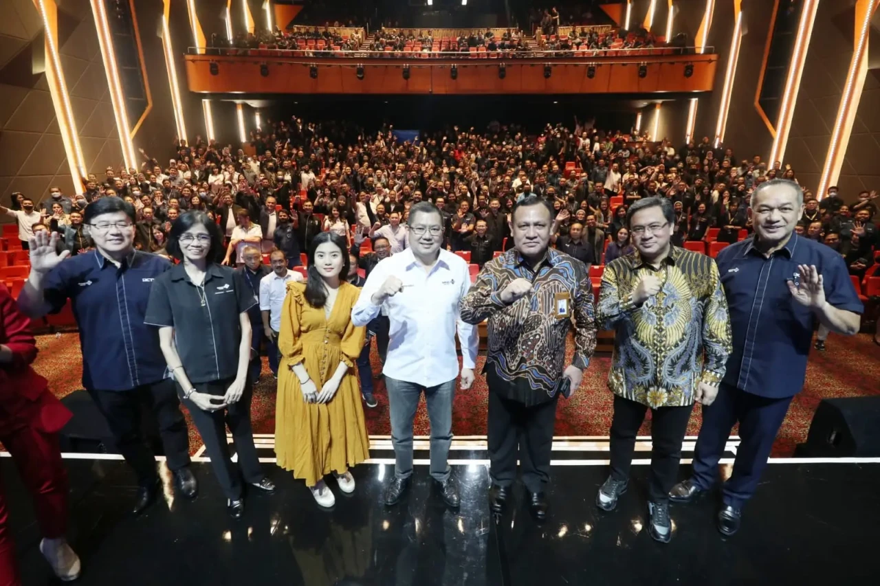 Jadi Pembicara di MNC...