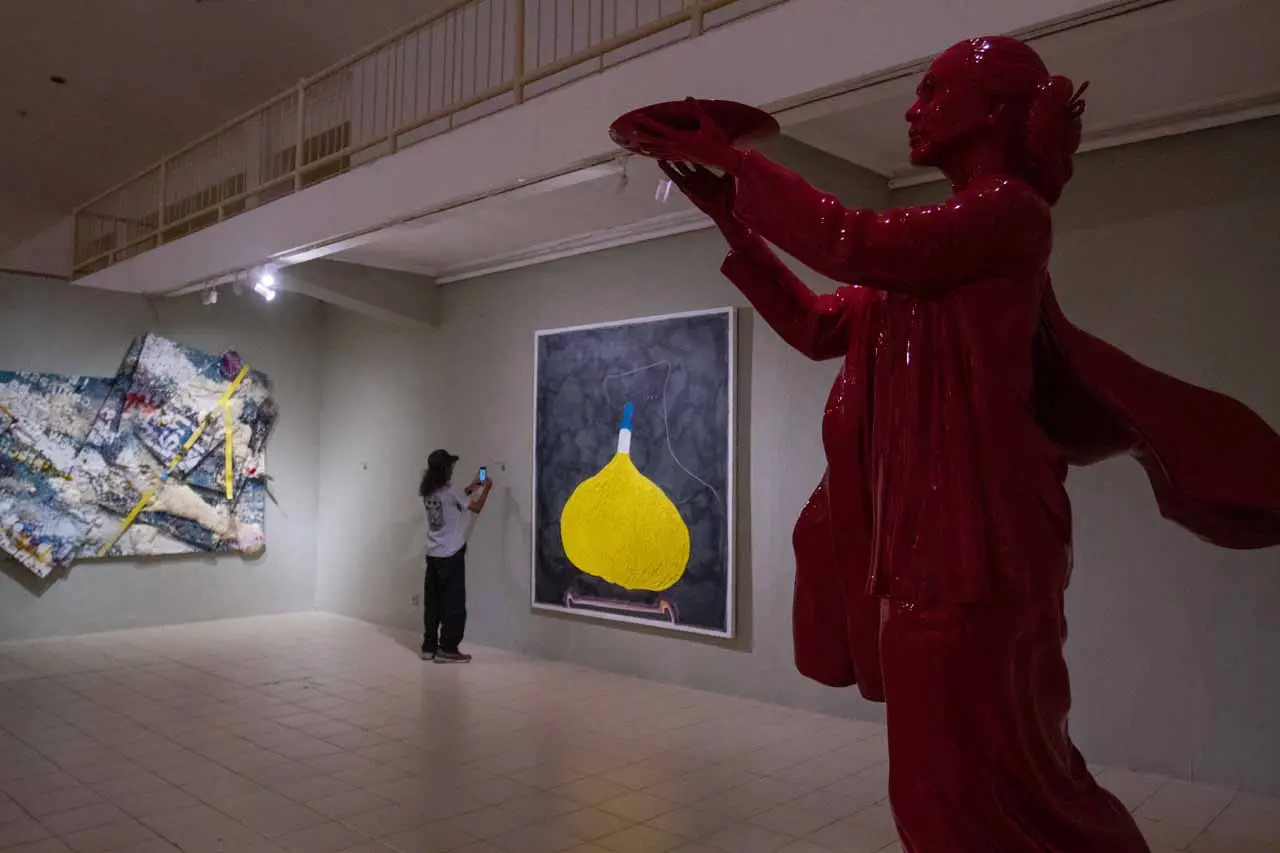 Mengunjungi Pameran...
