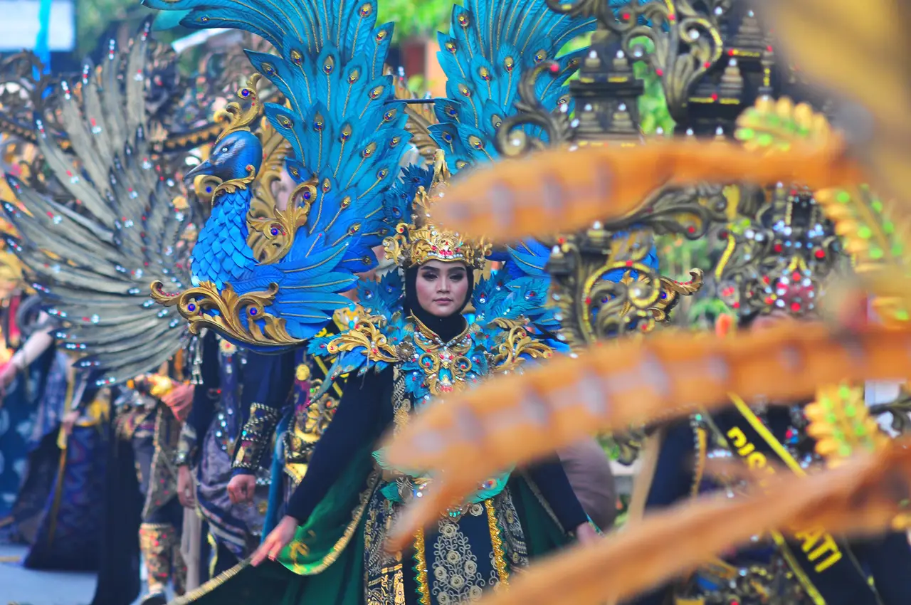 Kemeriahan Karnaval...