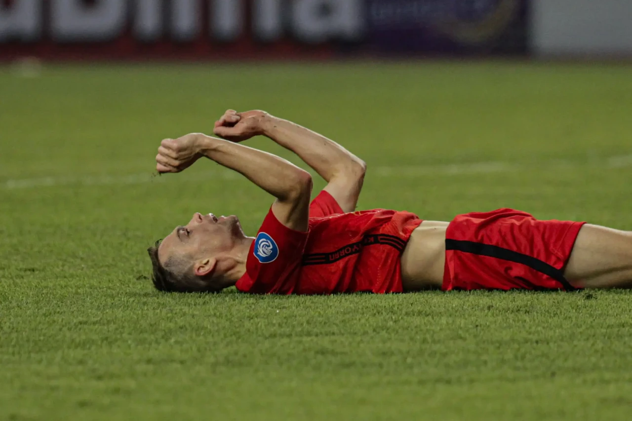 Aksi Debut Maciej Gajos...