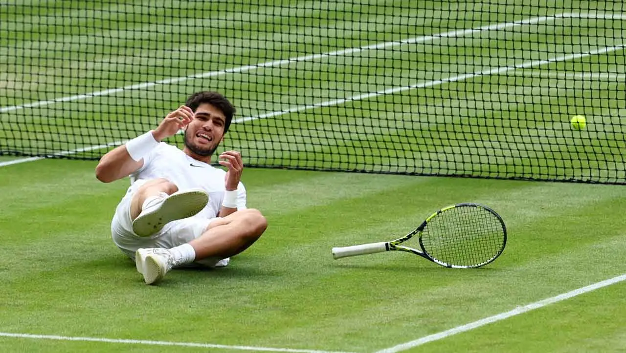 Tumbangkan Djokovic,...