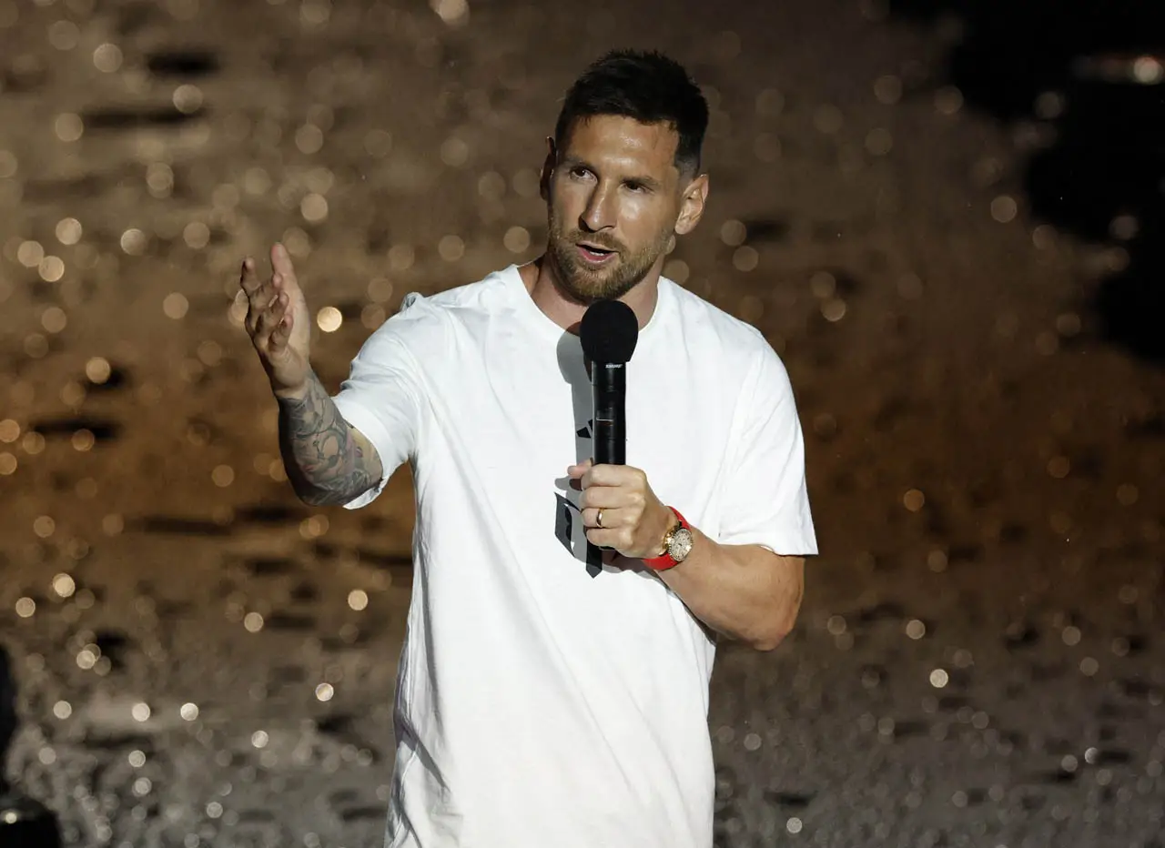 Lionel Messi dan Sergio...