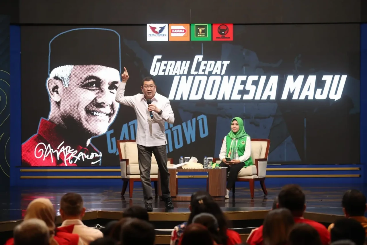 HT Berikan Pengarahan...