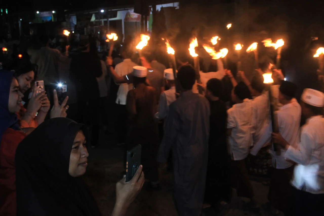 Potret Keseruan Pawai...