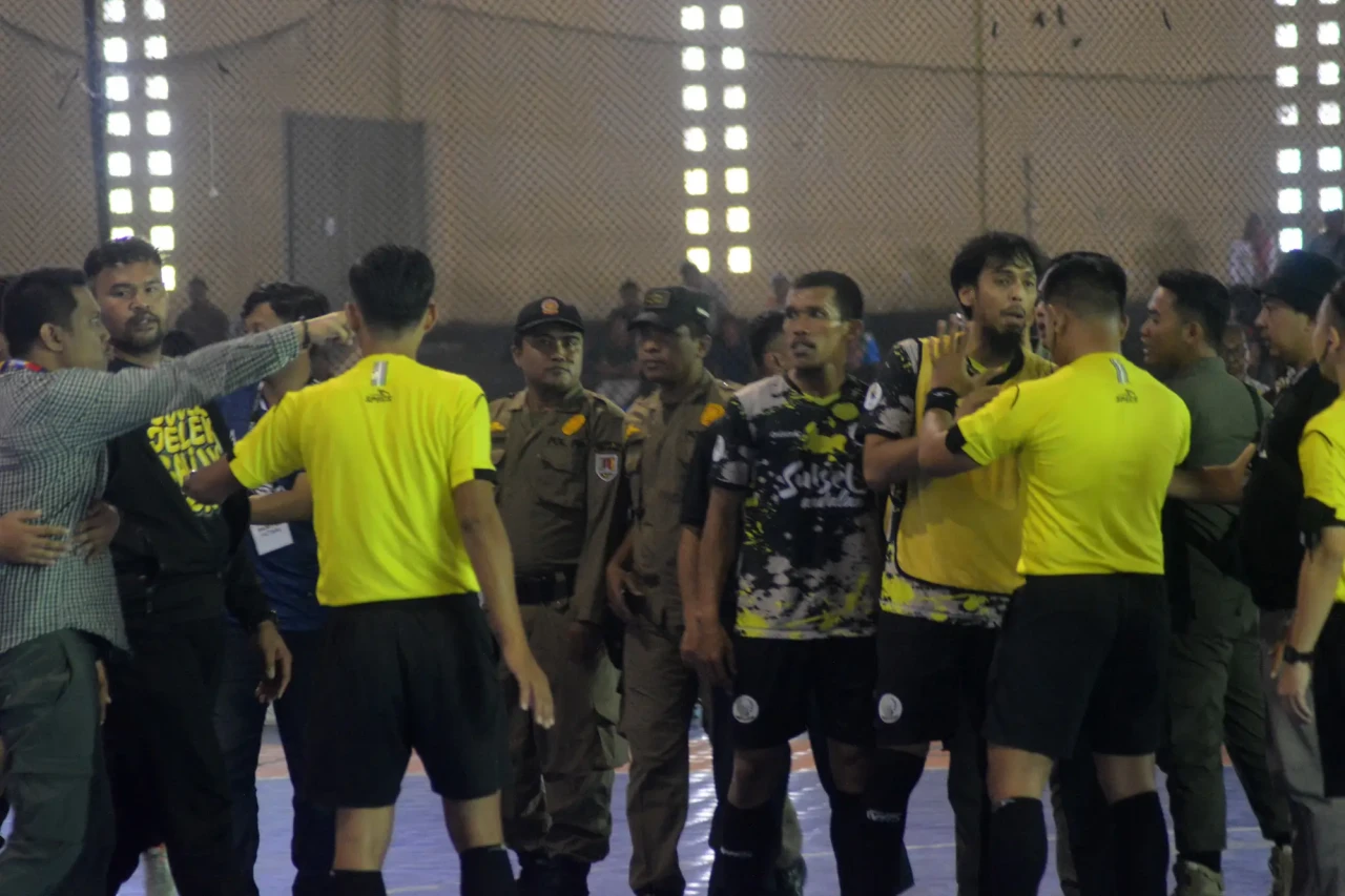 Kericuhan Laga Futsal...