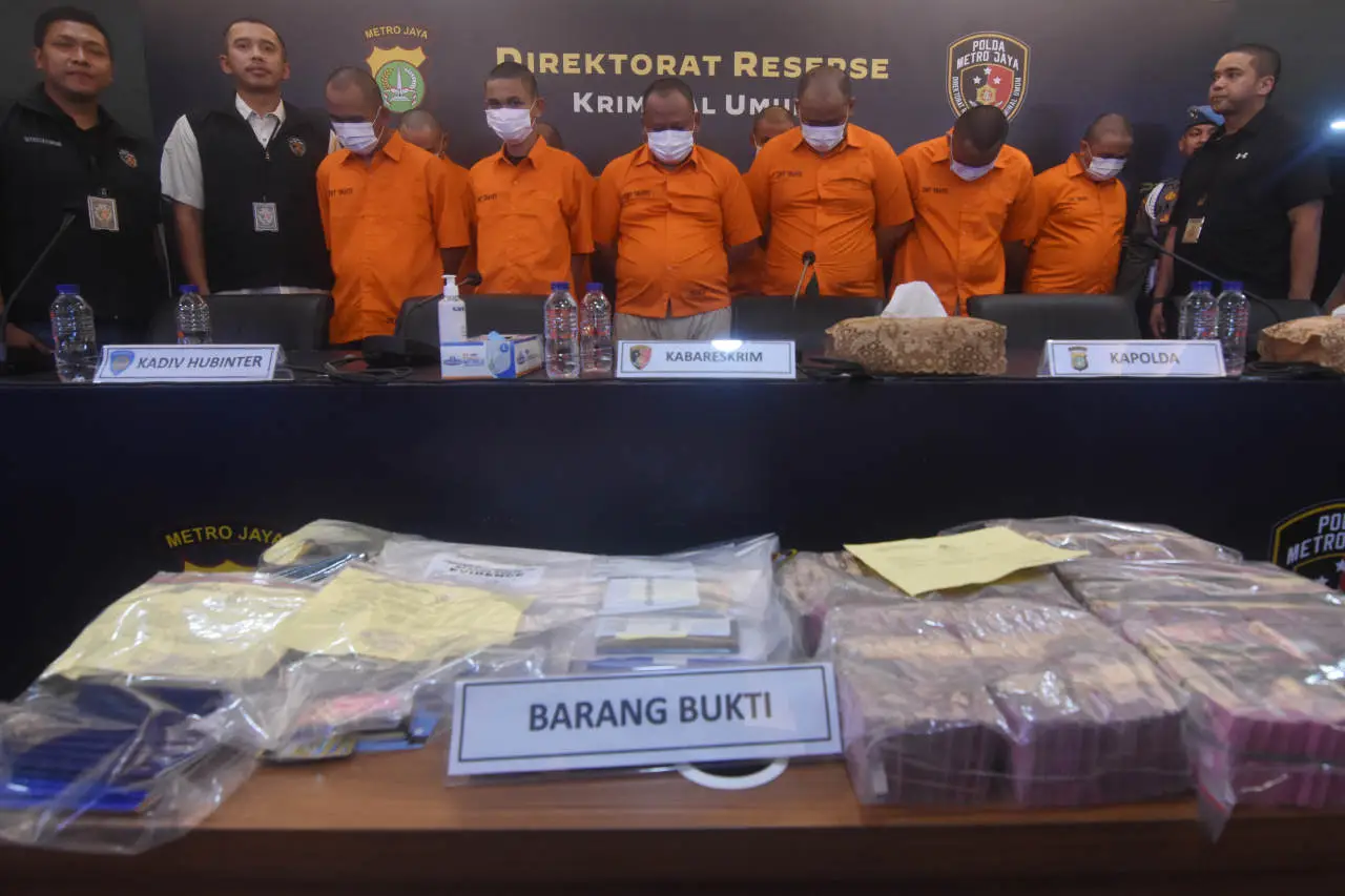 Korban Capai 122 Orang,...