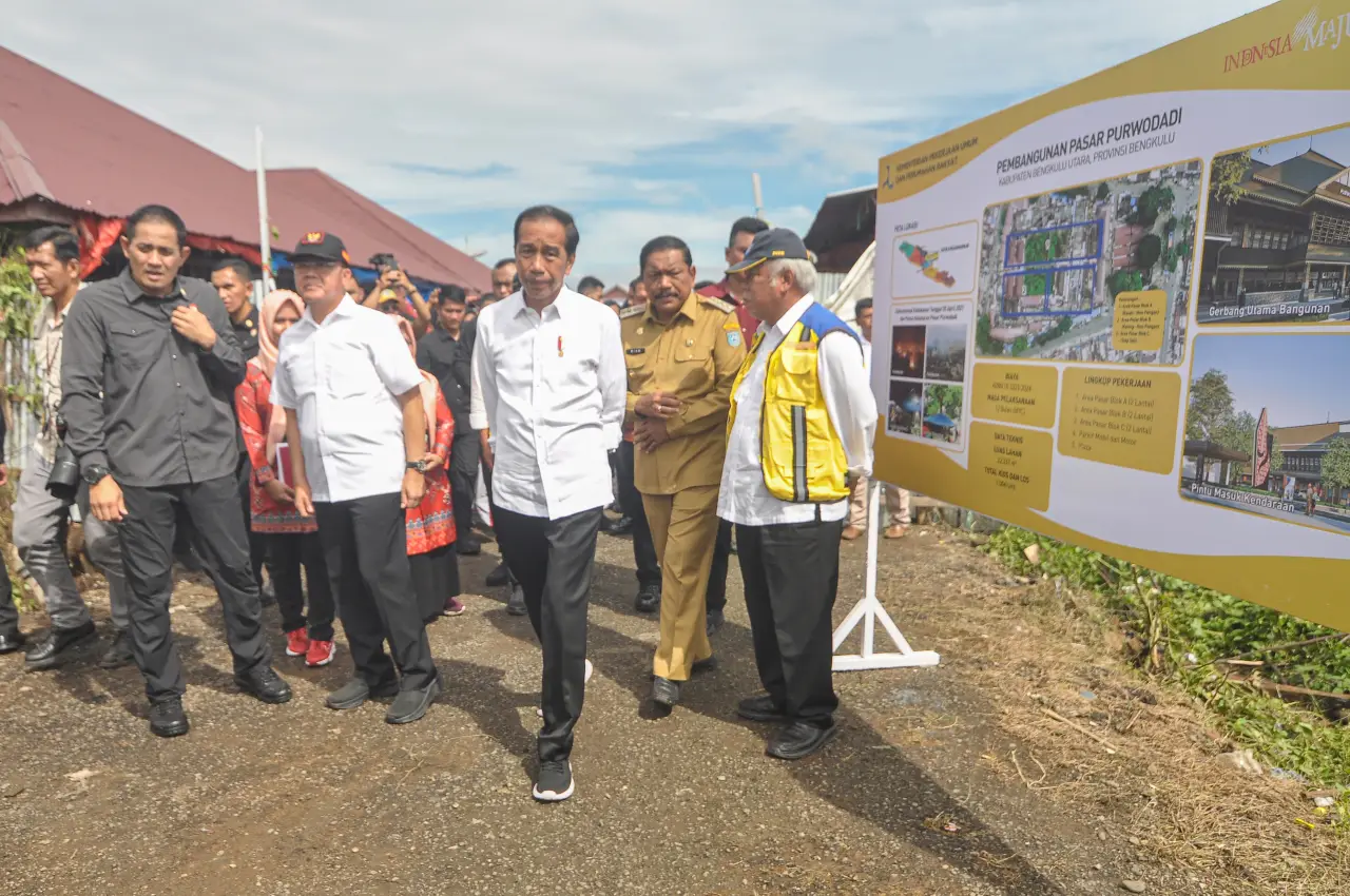 Presiden Tinjau Revitalisasi...