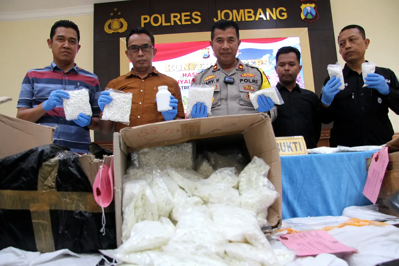 Satresnarkoba Polres...