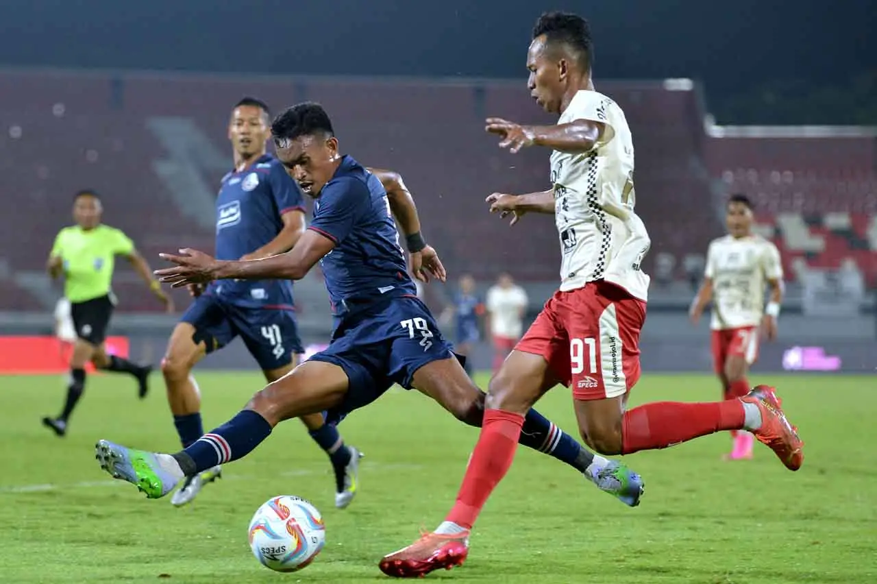 Bali United Bungkam...