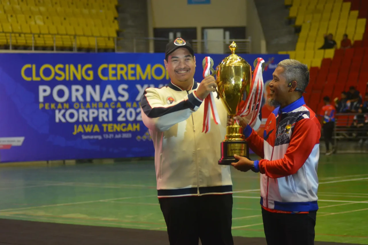 Jawa Tengah Juara Umum...